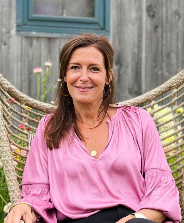 Jessica Jessica 634x768